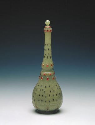 痕都斯坦碧玉嵌石瓶