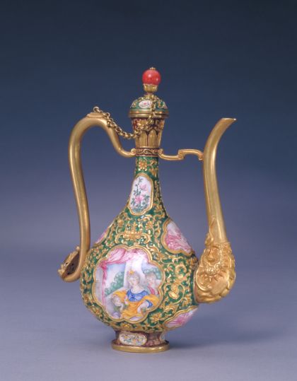 Qianlong gold-ground repousse enamel ewer inlaid with painted enamel, The Palace Museum