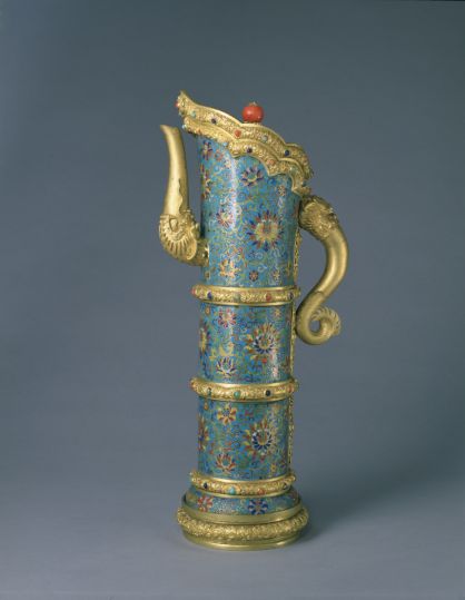 Qianlong-mark cloisonne 'Interlocking Lotus' ewer with inlaid stones, The Palace Museum