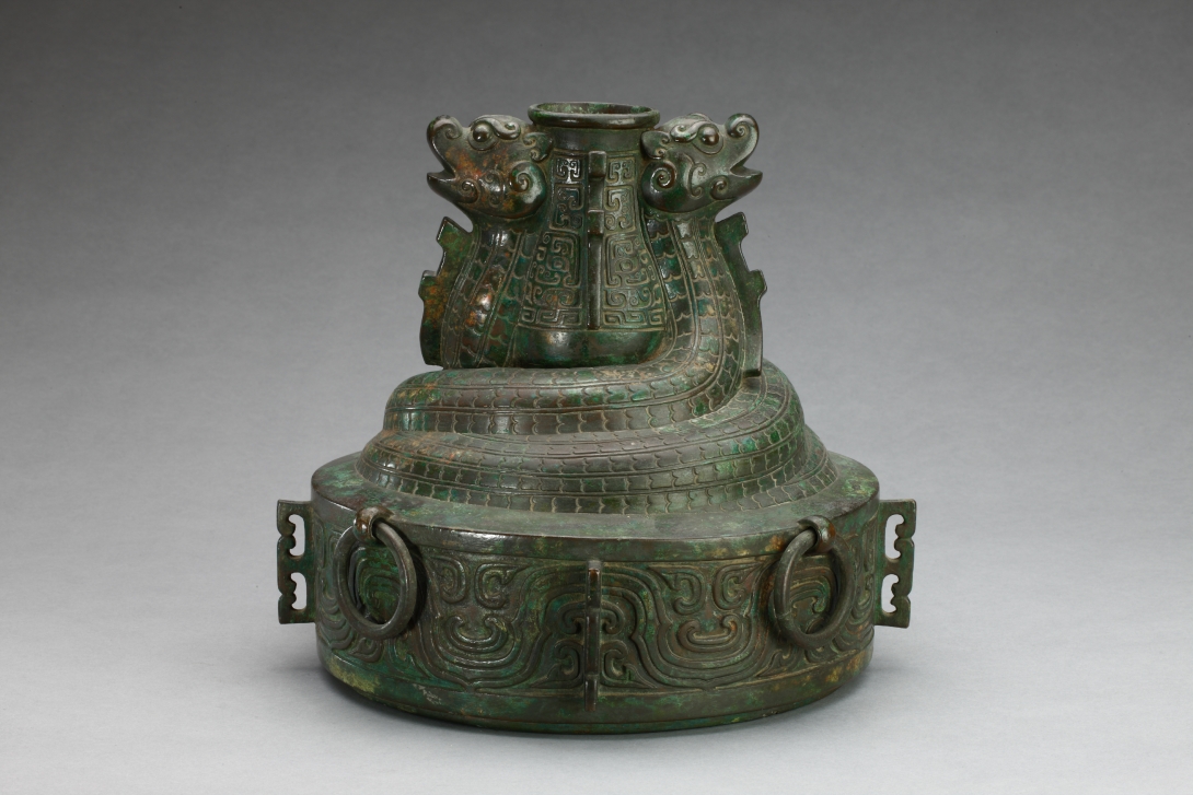 宋 青铜蟠蛇纹鼓座