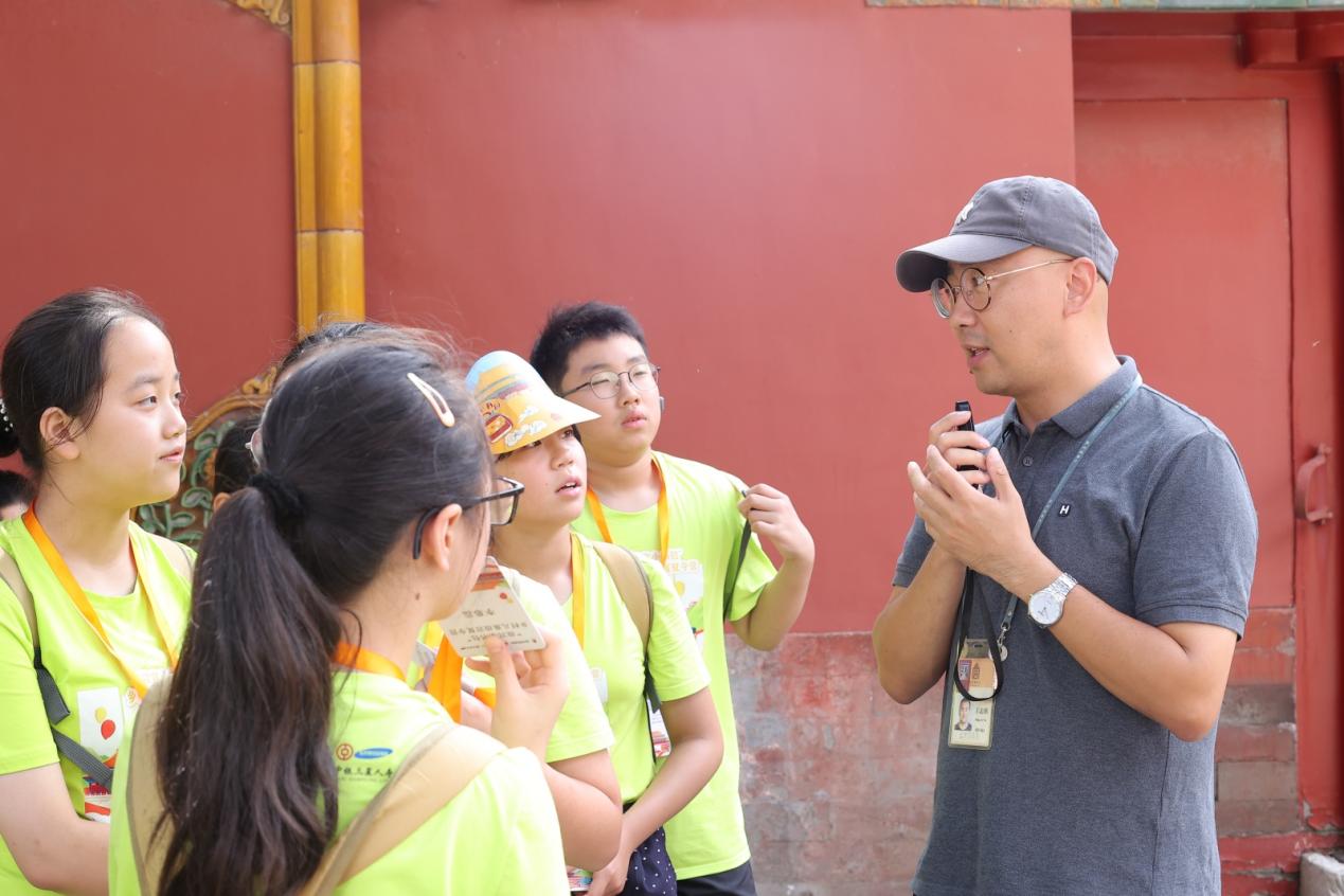 听出版社老师讲解