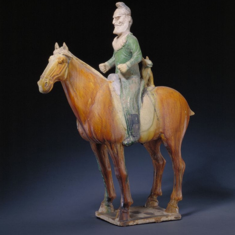 三彩骑马狩猎俑