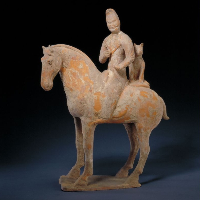 红陶骑马狩猎俑