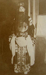 1937年张伯驹先生为河南灾区赈灾义演剧照 1937年张伯驹先生为河南灾区赈灾义演剧照